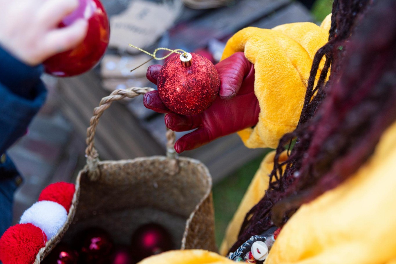 Best Deals on Artificial Christmas Trees